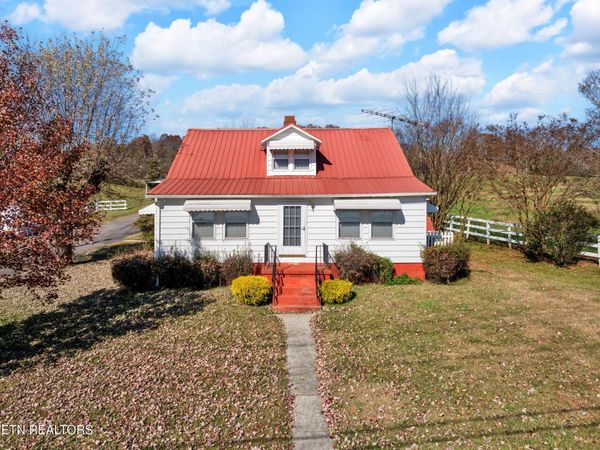 2873 Main St, Surgoinsville, TN 37873