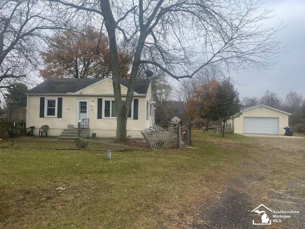 1843 W Samaria Road, Temperance, MI 48182 Main Photo