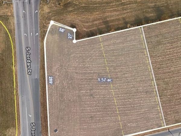 251 Arrowood Dr, Clarksville, TN 37042
