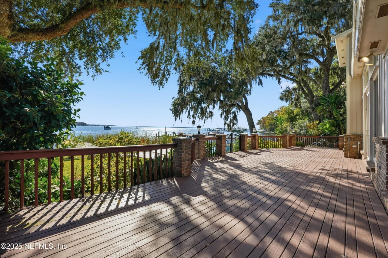 14566 Longview Drive S, Jacksonville, FL 32223 Photo