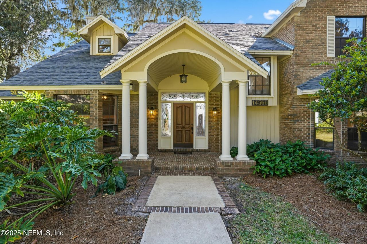 14566 Longview Drive S, Jacksonville, FL 32223 Photo