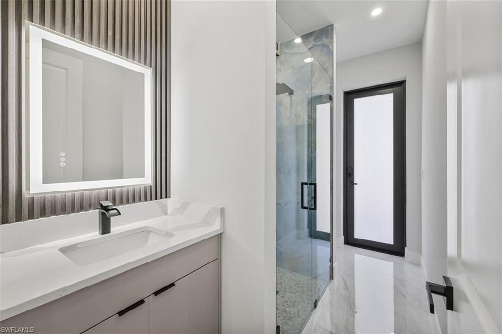 129 NE 12th Ct, Cape Coral, FL 33909 Photo