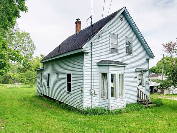 14 School Street, Stockton Springs, ME 04981