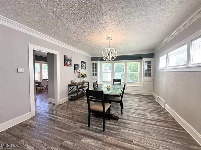 3277 Cedarbrook Road, Cleveland Heights, OH 44118 Photo 6