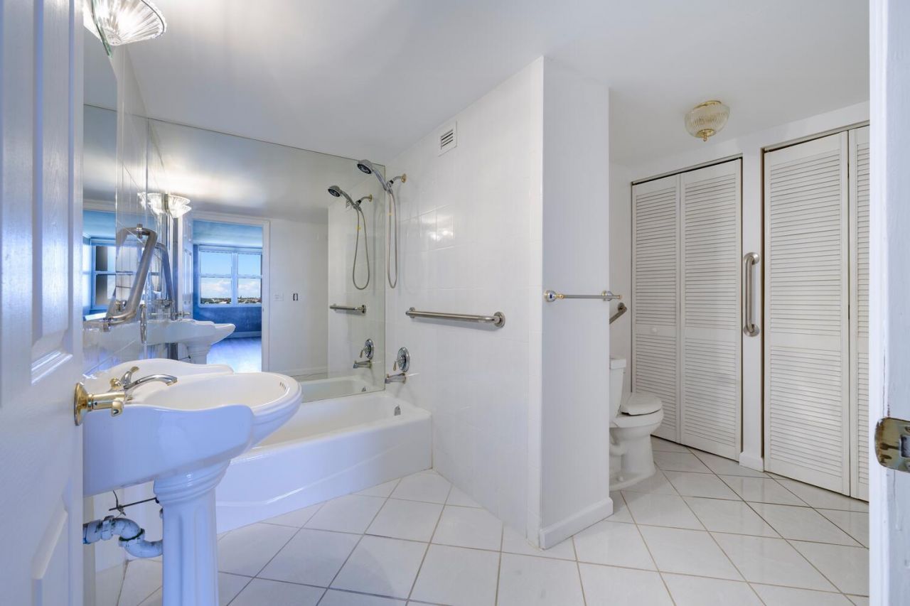 1701 S Flagler Drive, Unit 706, West Palm Beach, FL 33401 Photo