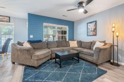 103 Taylor Circle photo 4