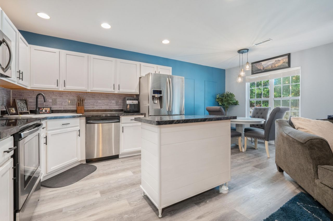 103 Taylor Circle Photo 9