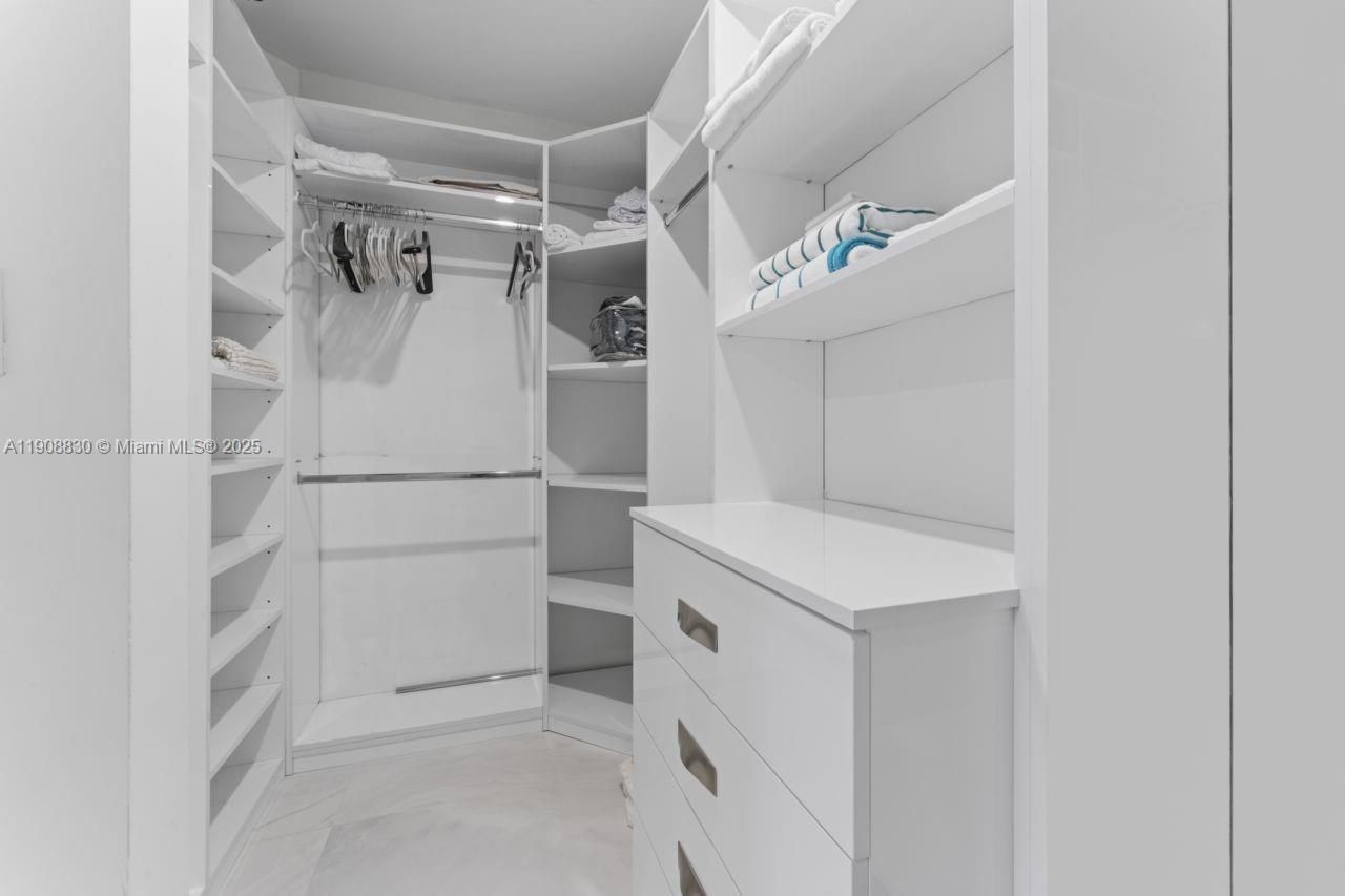 19217 Fisher Island Dr, Unit 19217, Miami Beach, FL 33109 Photo