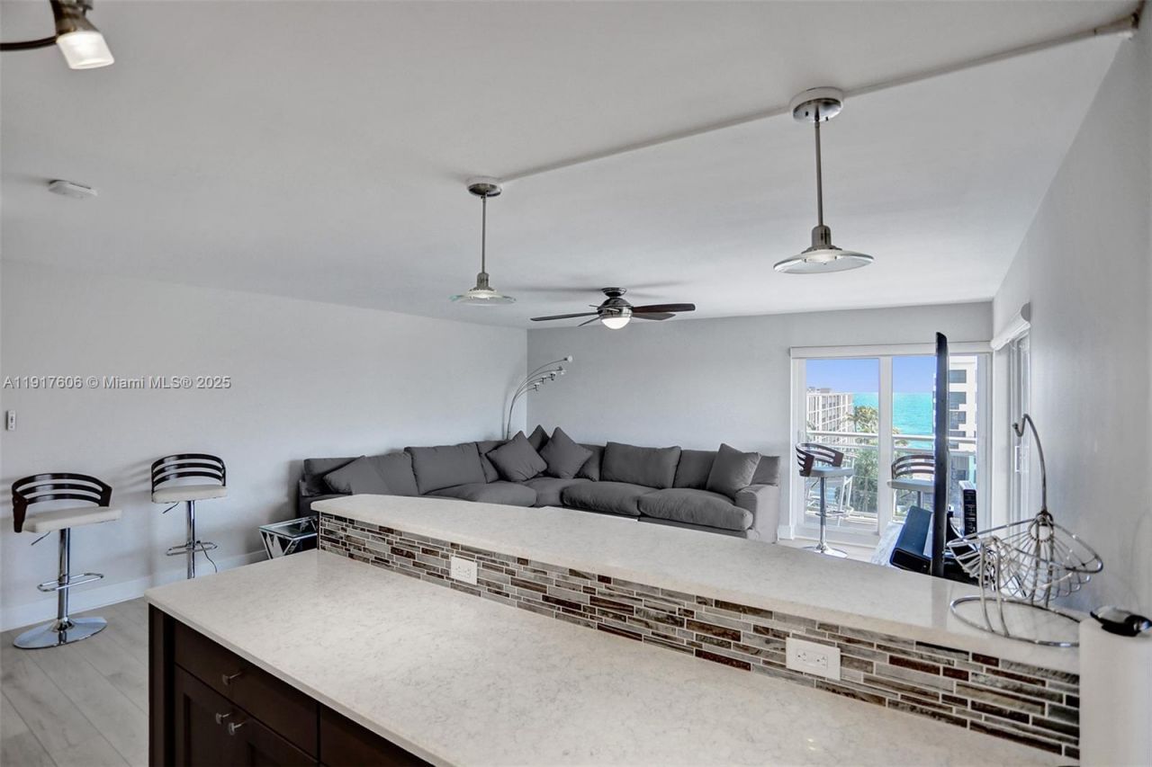 1160 Hillsboro Mile, Unit 701, Hillsboro Beach, FL 33062 Photo