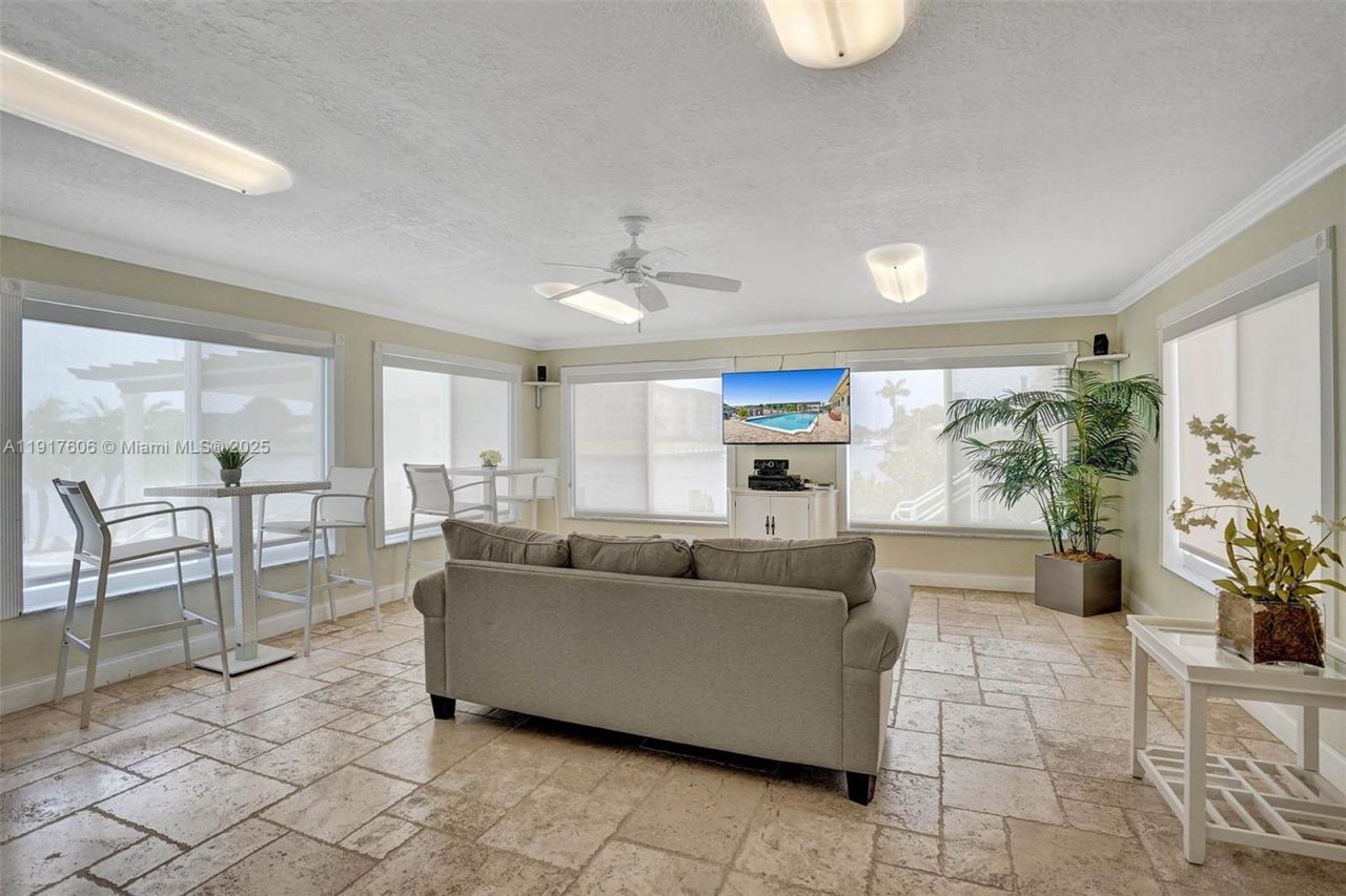 1160 Hillsboro Mile, Unit 701, Hillsboro Beach, FL 33062 Photo
