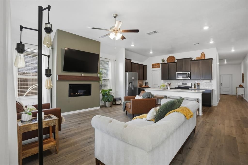 10408 Autumn Leaves Lane, Aubrey, TX 76227 Main Photo