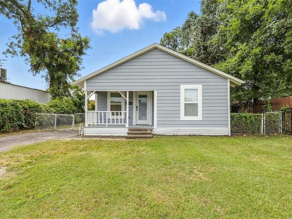 3212 Galvez Avenue, Fort Worth, TX 76111