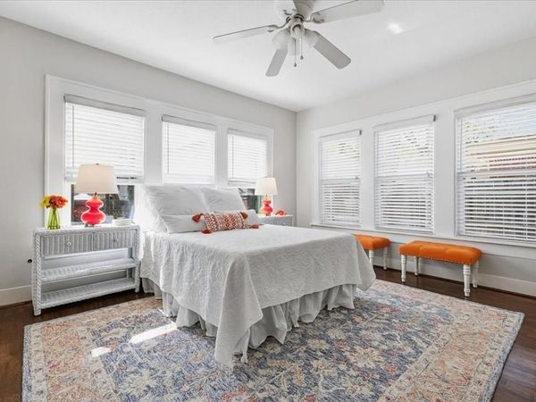 4325 Locke Avenue, Fort Worth, TX 76107