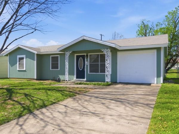 809 Milam Drive, Euless, TX 76039