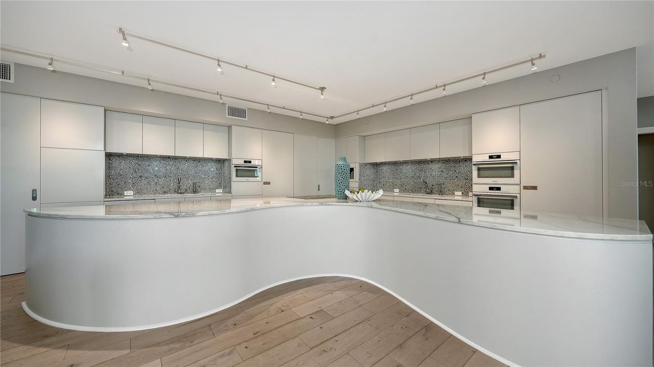 800 N Tamiami Trail, Unit 505/507, Sarasota, FL 34236 Photo