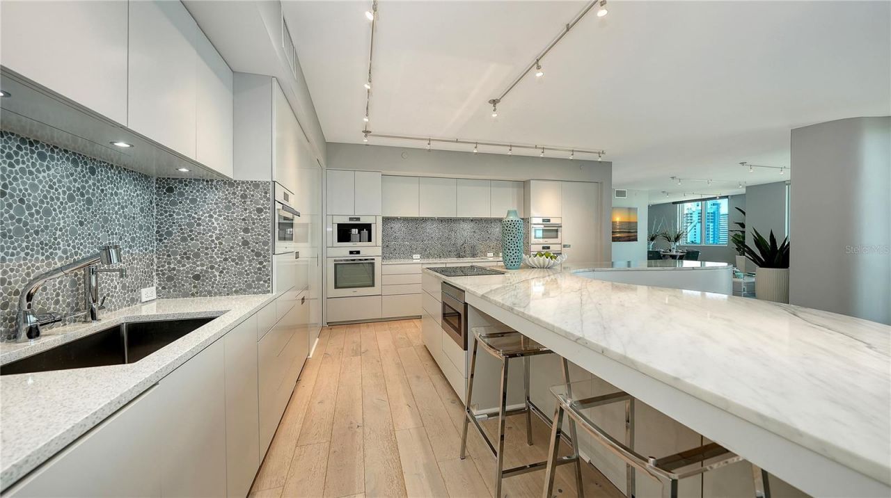 800 N Tamiami Trail, Unit 505/507, Sarasota, FL 34236 Photo