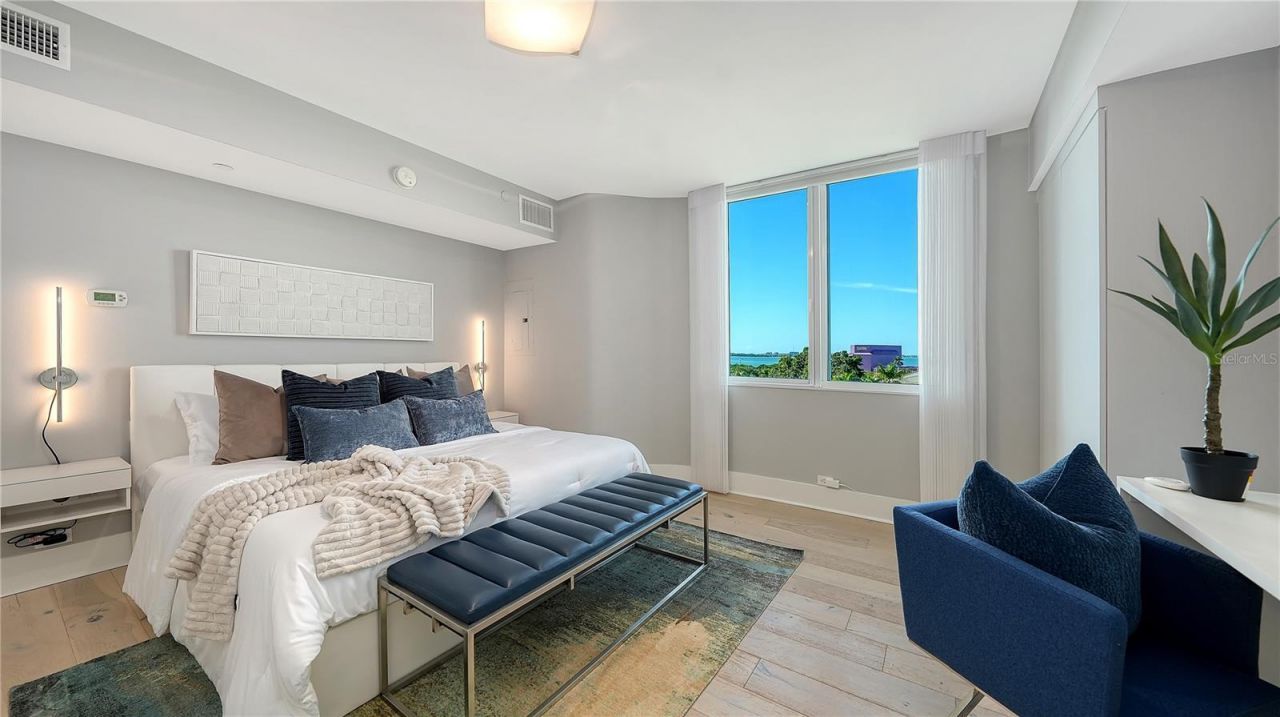 800 N Tamiami Trail, Unit 505/507, Sarasota, FL 34236 Photo