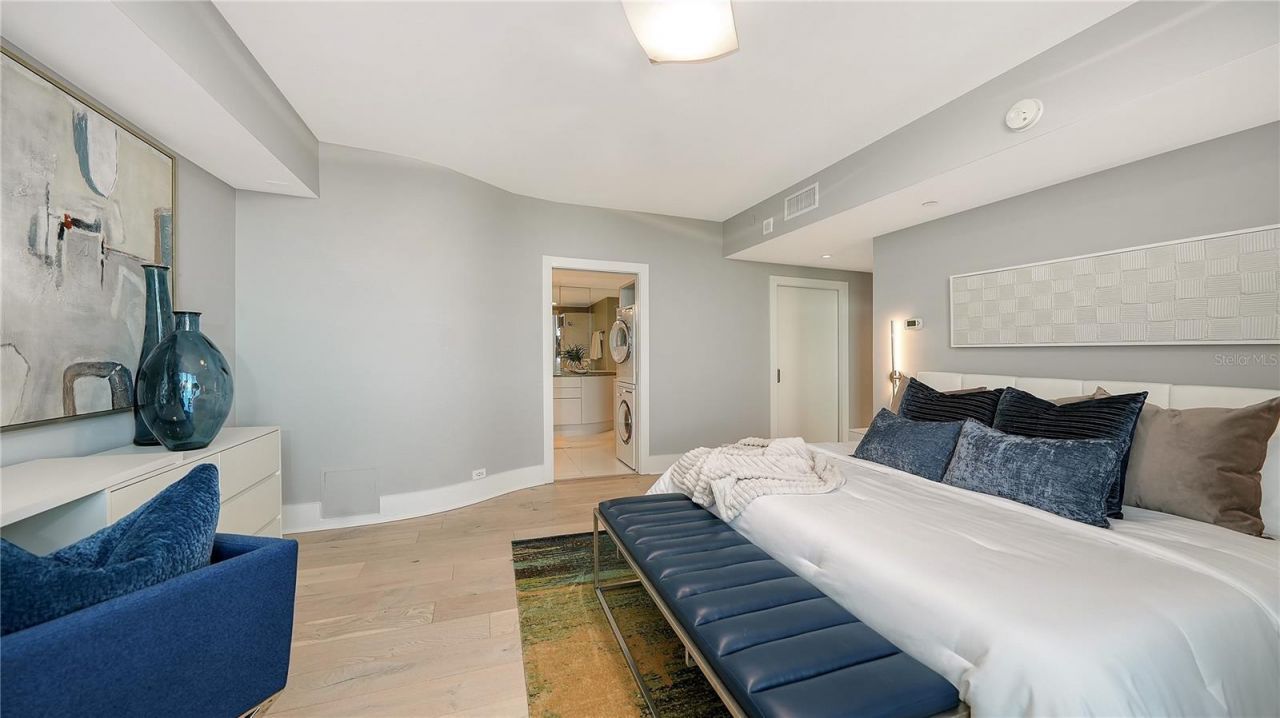 800 N Tamiami Trail, Unit 505/507, Sarasota, FL 34236 Photo