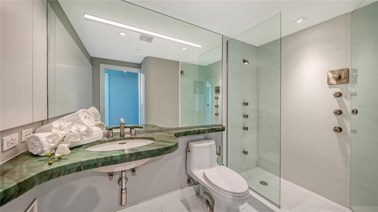 800 N Tamiami Trail, Unit 505/507, Sarasota, FL 34236 Photo