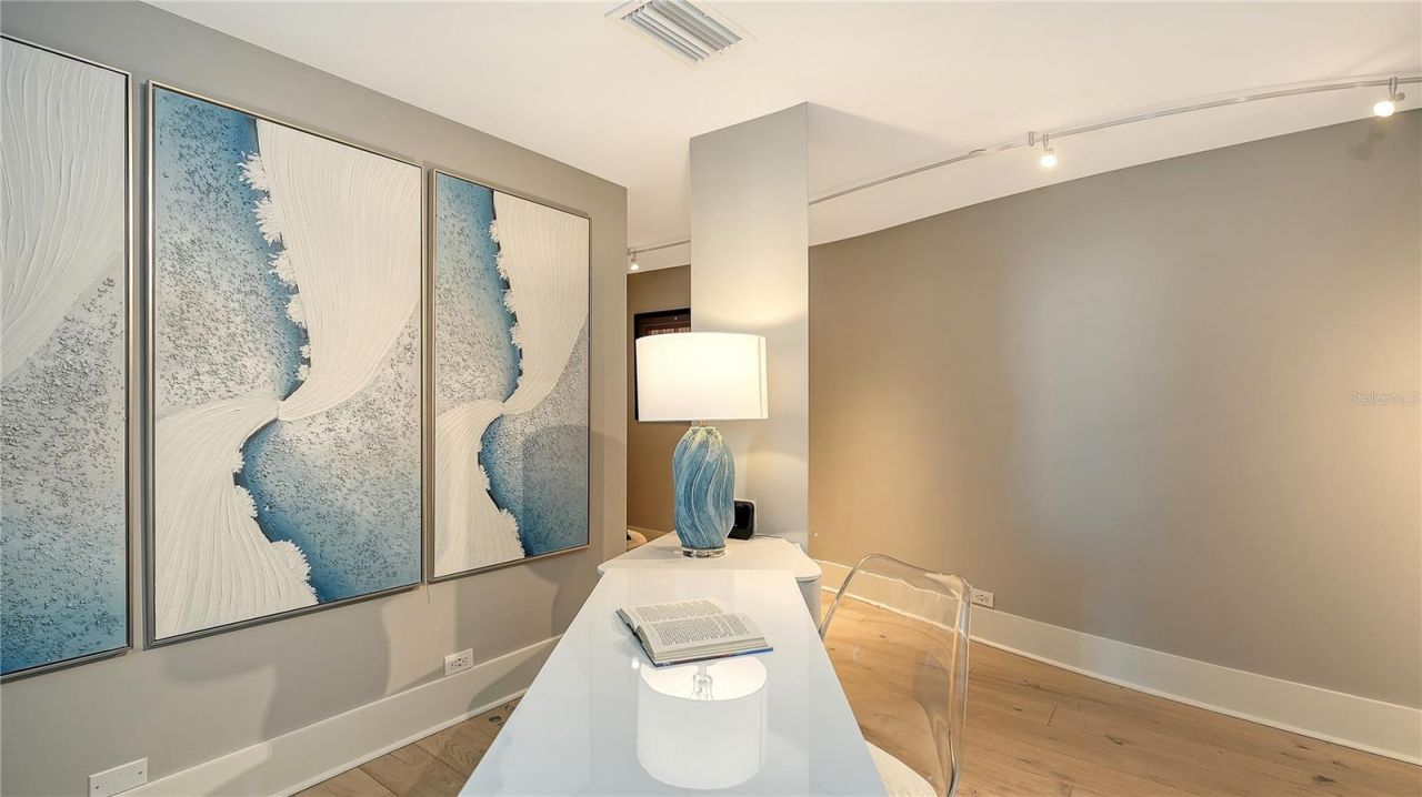 800 N Tamiami Trail, Unit 505/507, Sarasota, FL 34236 Photo