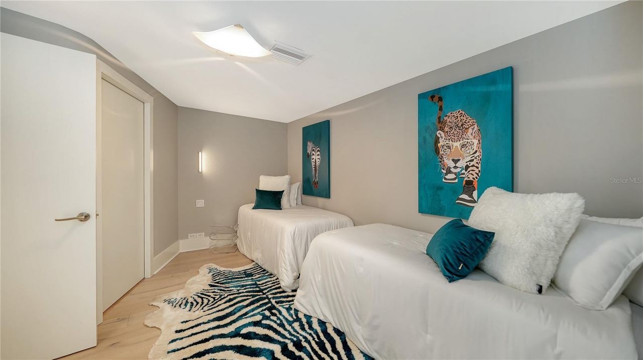 800 N Tamiami Trail, Unit 505/507, Sarasota, FL 34236 Photo