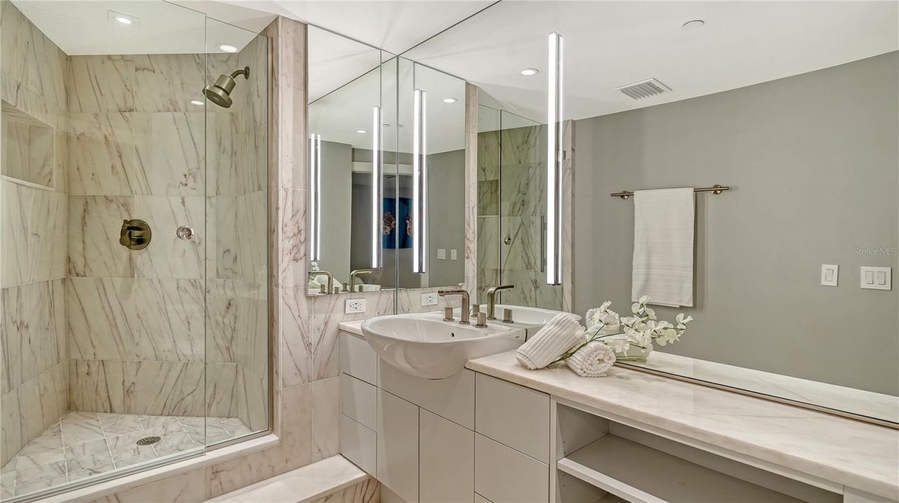 800 N Tamiami Trail, Unit 505/507, Sarasota, FL 34236 Photo