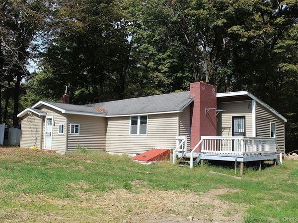 11 Terwilliger Lane, Pine Bush, NY 12566