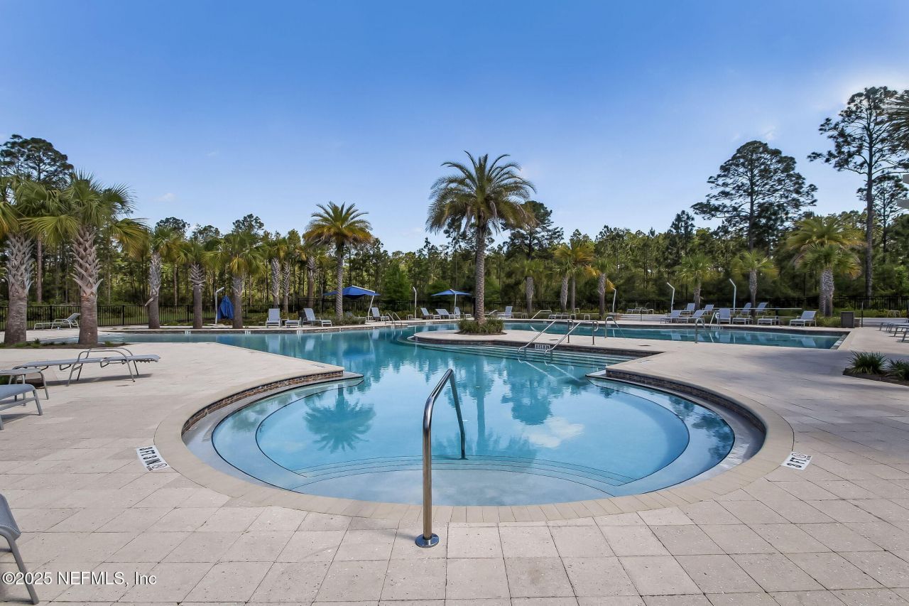 7581 Rock Brook Drive, Jacksonville, FL 32222 Photo