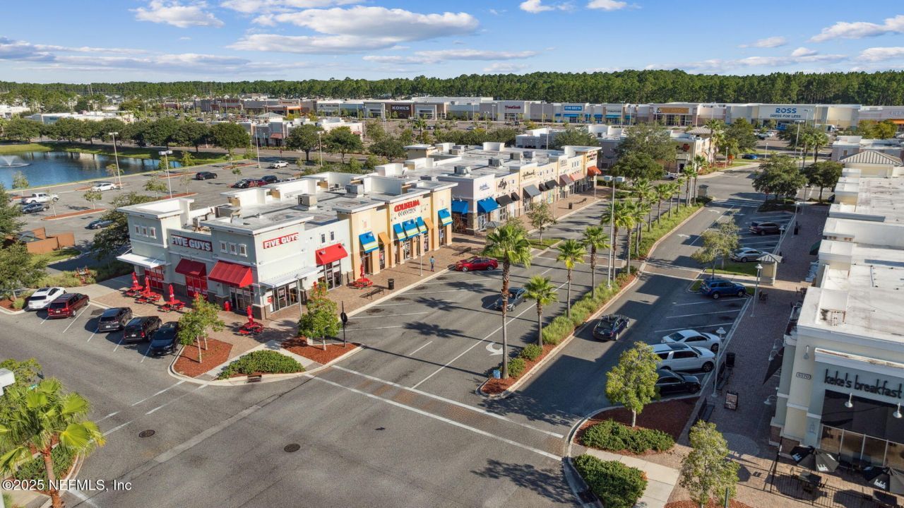 7581 Rock Brook Drive, Jacksonville, FL 32222 Photo