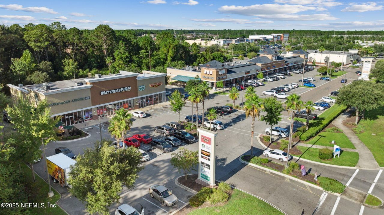 7581 Rock Brook Drive, Jacksonville, FL 32222 Photo