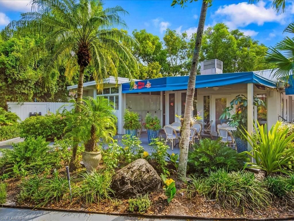 600 Neapolitan Way, Unit 225, Naples, FL 34103 Photo