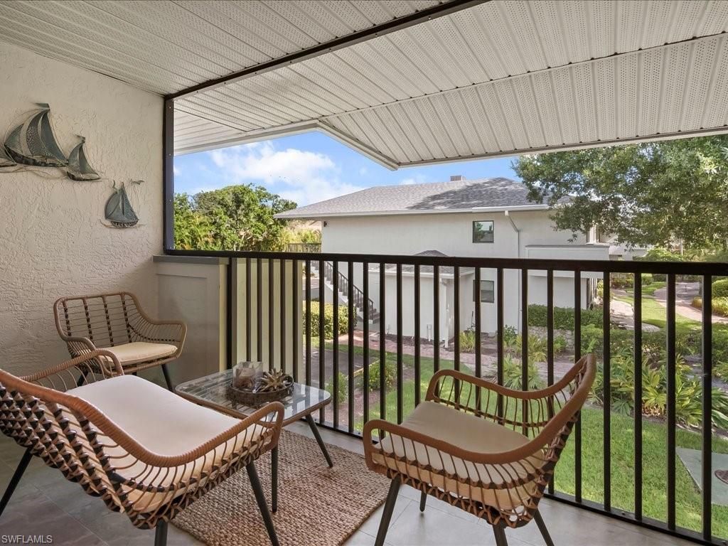 600 Neapolitan Way, Unit 225, Naples, FL 34103 Photo