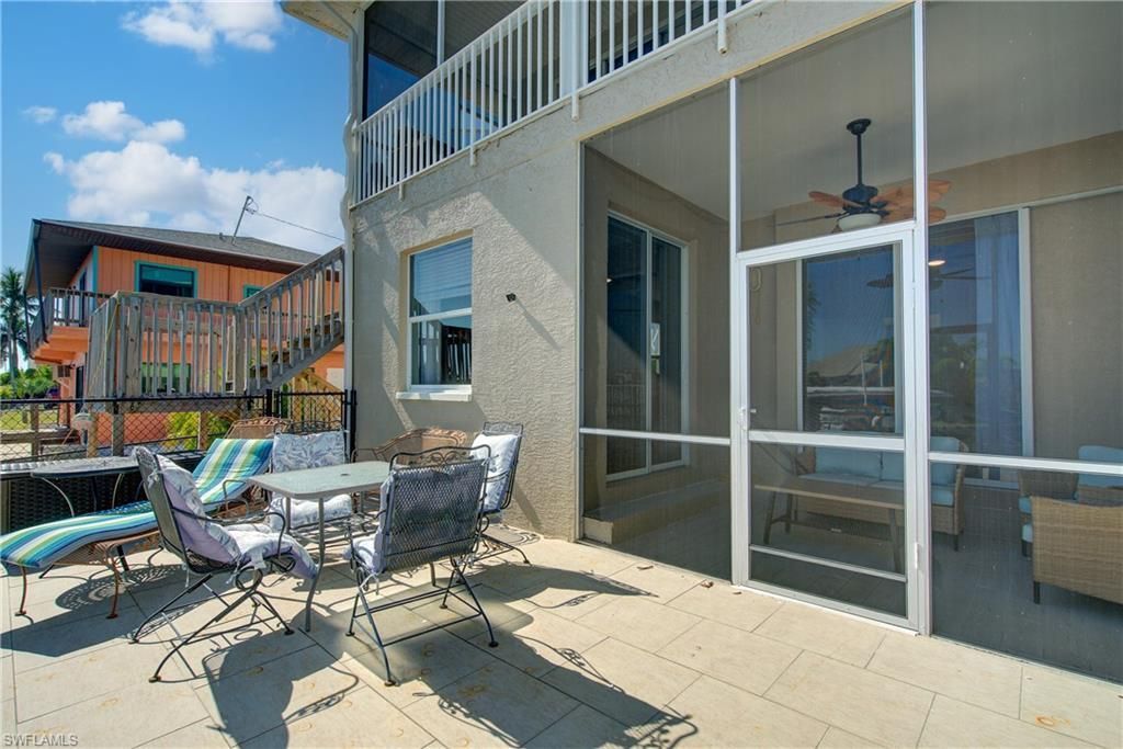 3184 Stringfellow Rd, Saint James City, FL 33956 Photo