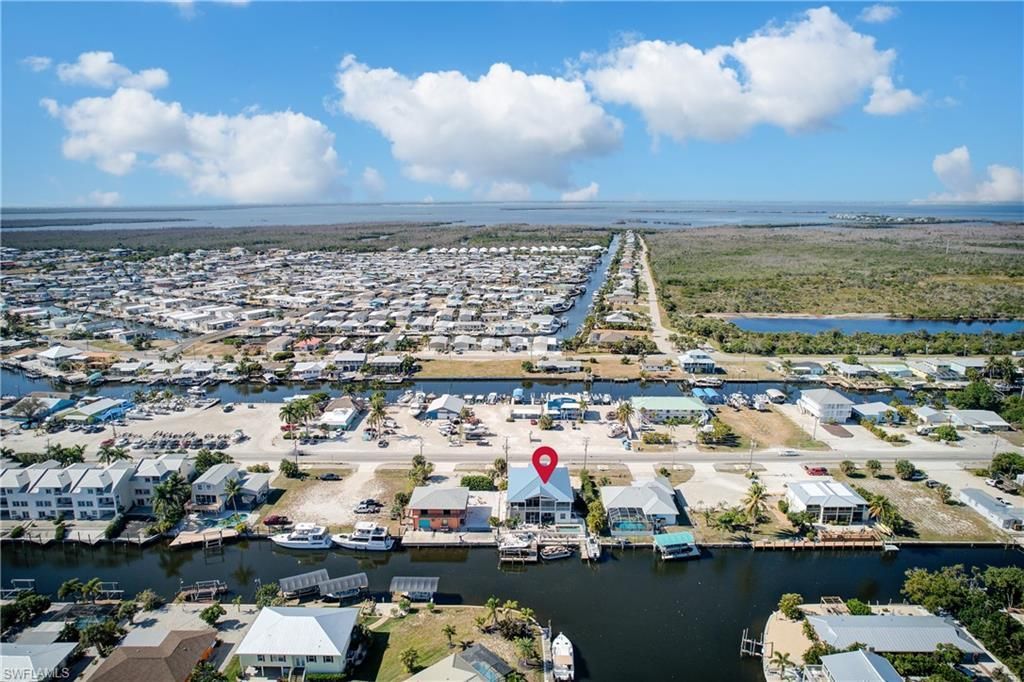 3184 Stringfellow Rd, Saint James City, FL 33956 Photo