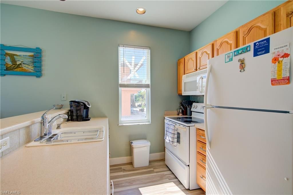 3184 Stringfellow Rd, Saint James City, FL 33956 Photo