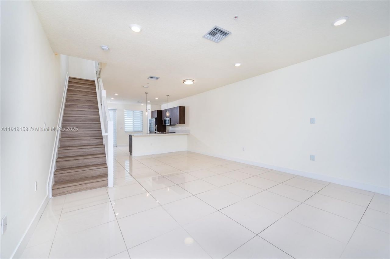 10290 NW 64th Ter, Unit 103, Doral, FL 33178 Photo