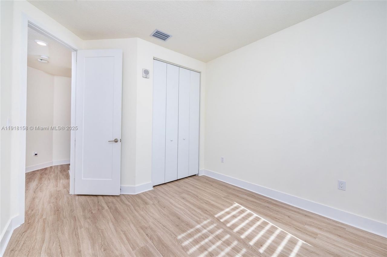 10290 NW 64th Ter, Unit 103, Doral, FL 33178 Photo