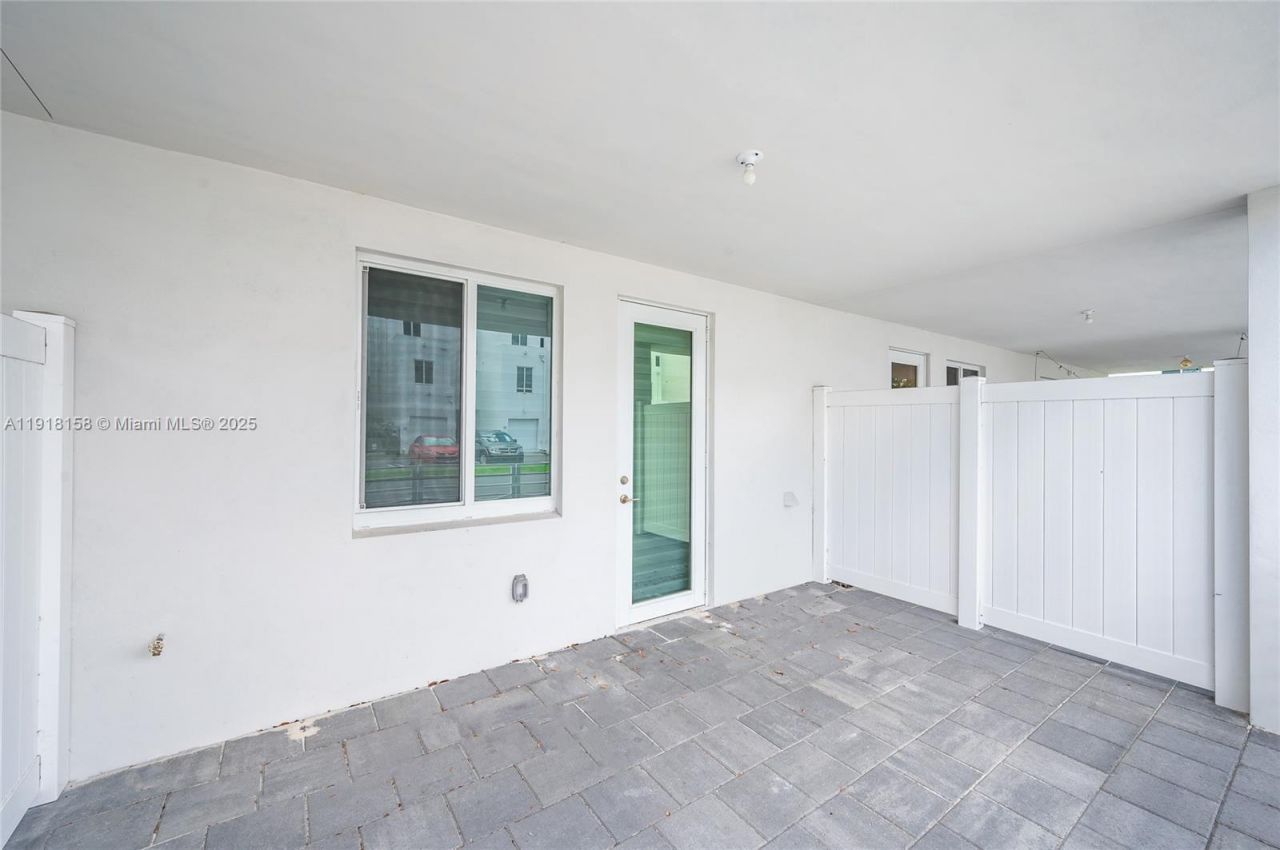 10290 NW 64th Ter, Unit 103, Doral, FL 33178 Photo