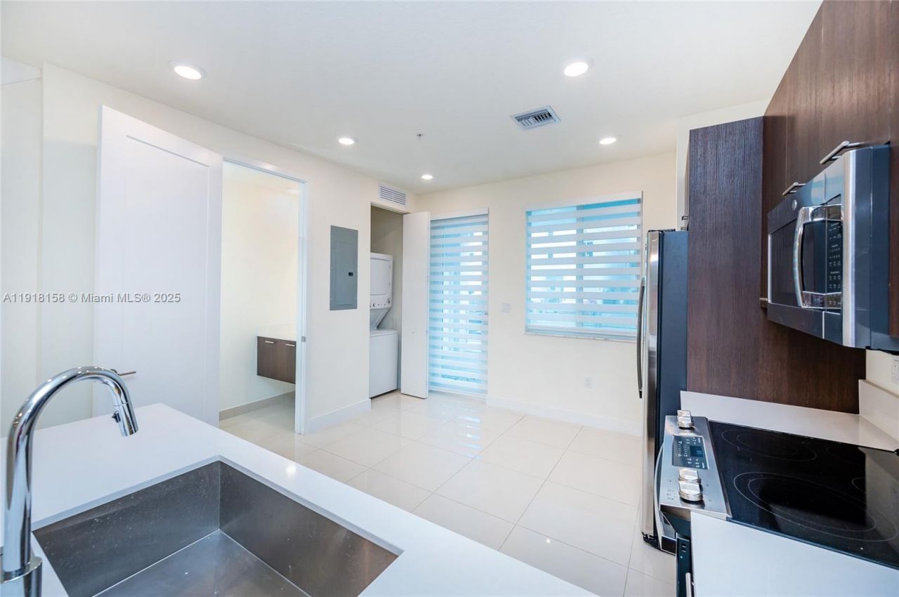 10290 NW 64th Ter, Unit 103, Doral, FL 33178 Photo