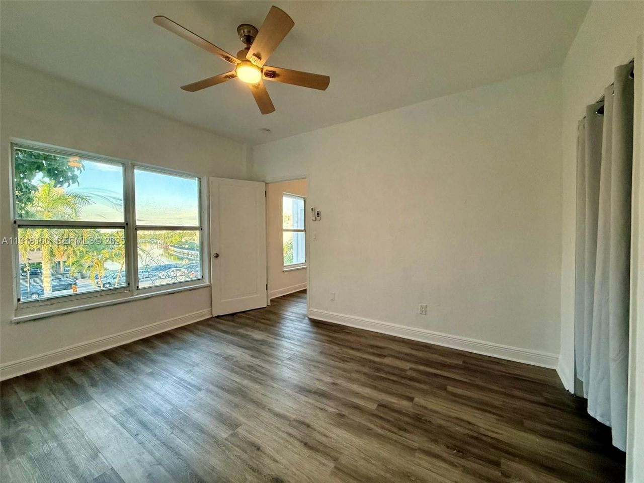 4035 N Meridian Ave, Unit 306, Miami Beach, FL 33140 Photo