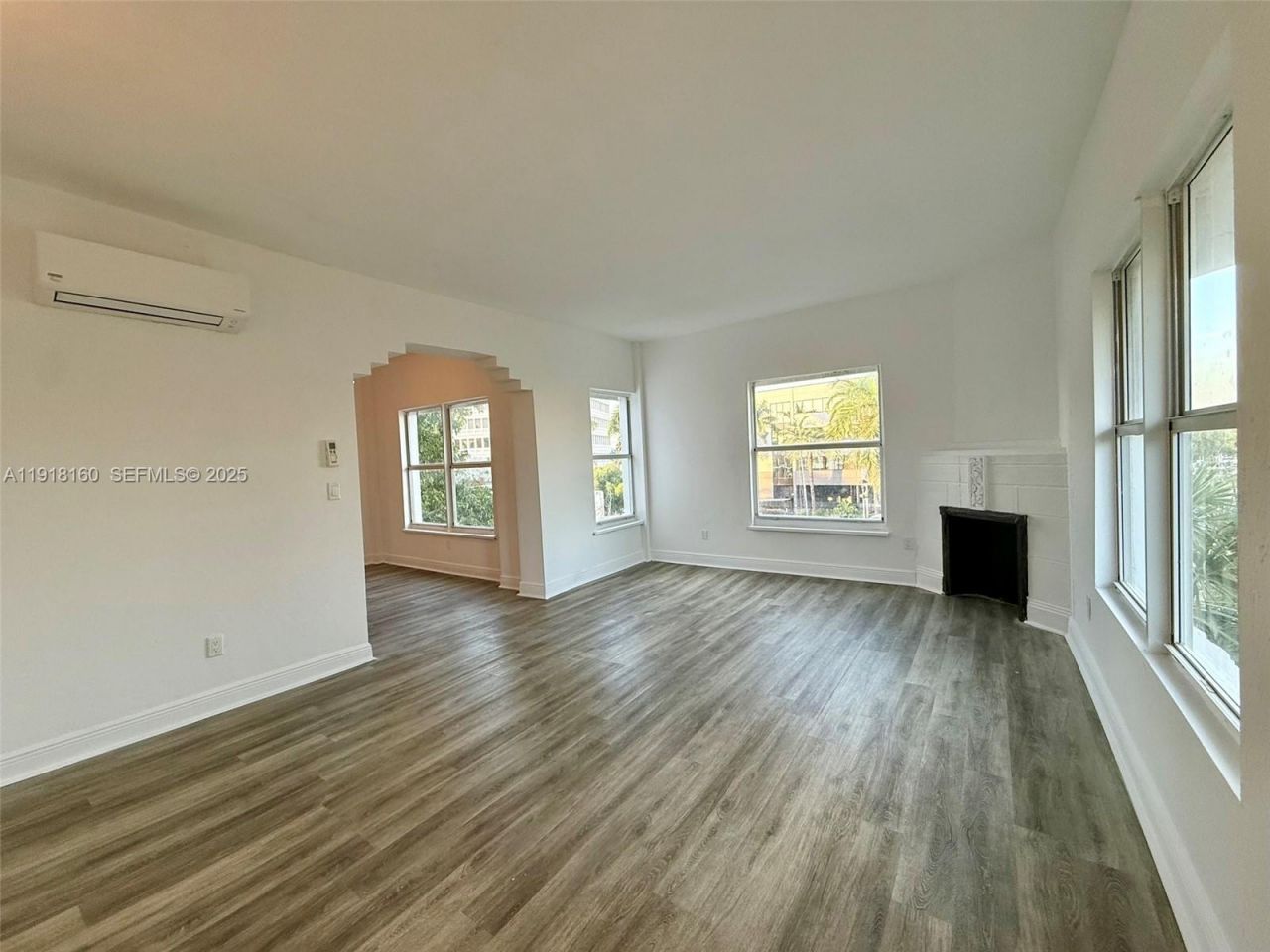 4035 N Meridian Ave, Unit 306, Miami Beach, FL 33140 Photo