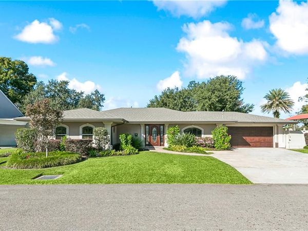 845 MARINO Drive, Norco, LA 70079