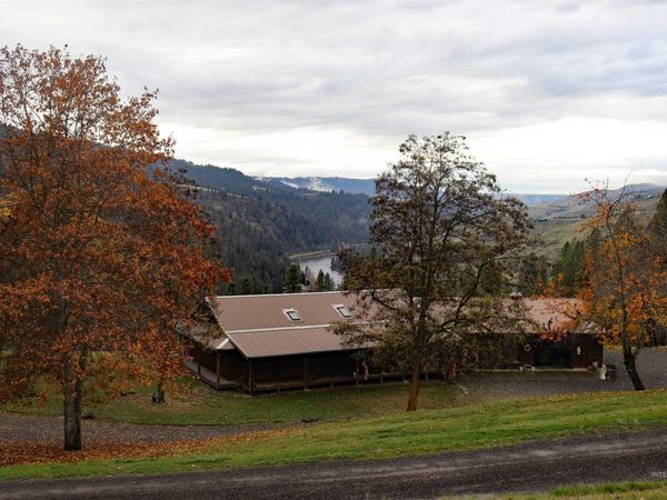 20044 Orchard Lane, Lenore, ID 83541