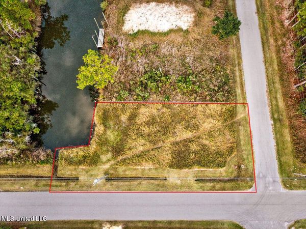 5203 Gulf Street, Bay Saint Louis, MS 39520