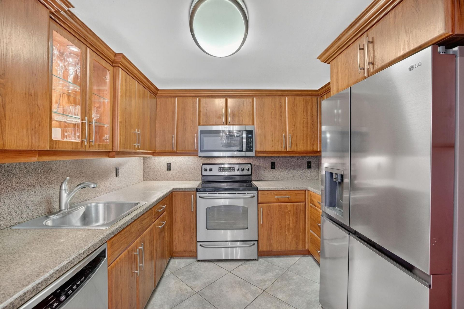 1160 N Federal Highway, Unit 716, Fort Lauderdale, FL 33304 Photo