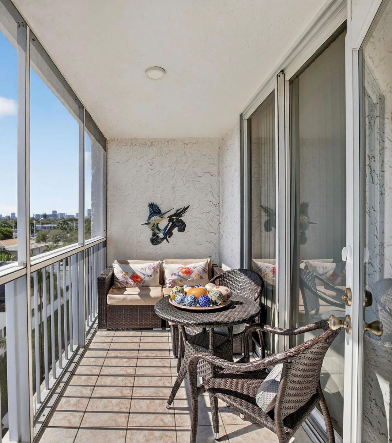 1160 N Federal Highway, Unit 716, Fort Lauderdale, FL 33304 Photo