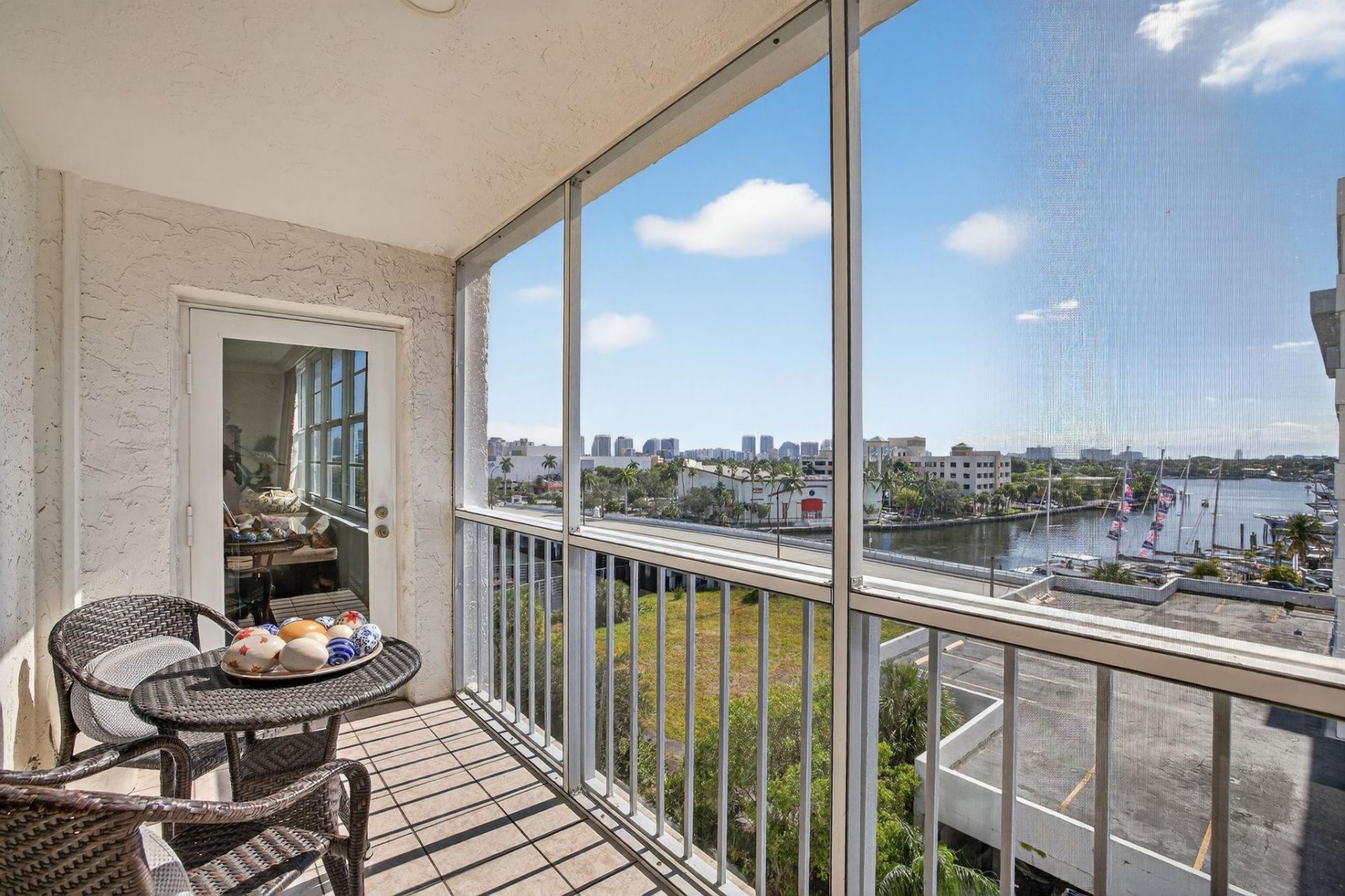 1160 N Federal Highway, Unit 716, Fort Lauderdale, FL 33304 Photo