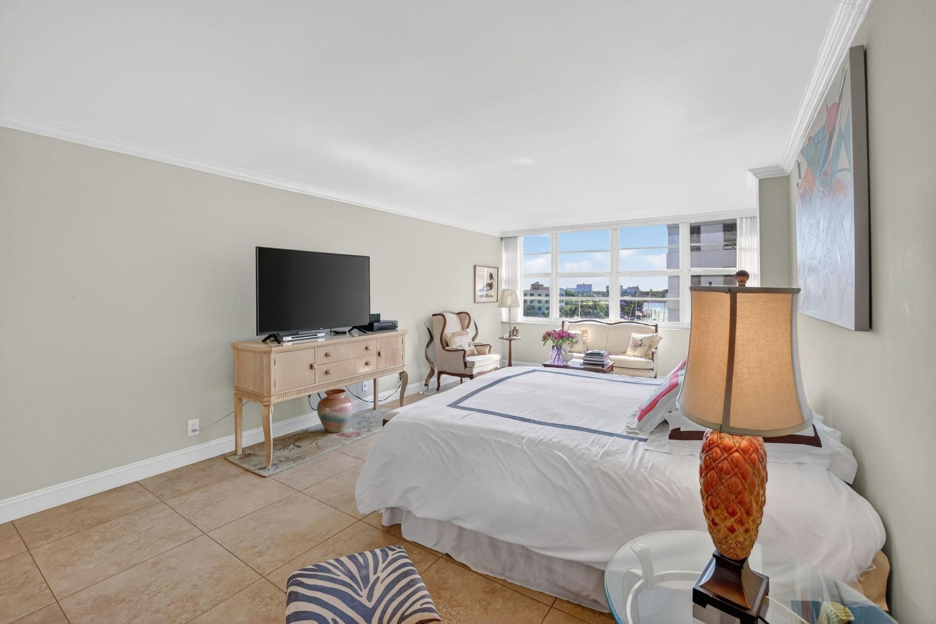 1160 N Federal Highway, Unit 716, Fort Lauderdale, FL 33304 Photo