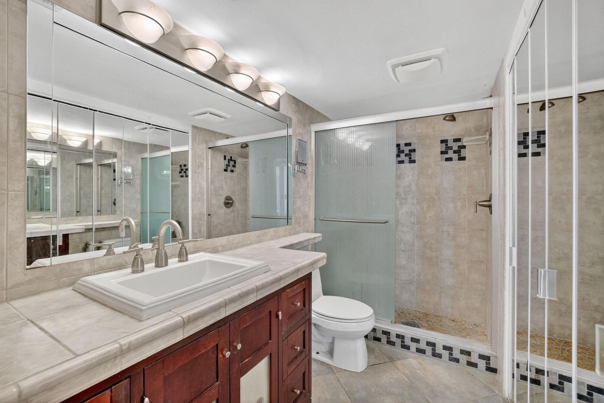 1160 N Federal Highway, Unit 716, Fort Lauderdale, FL 33304 Photo