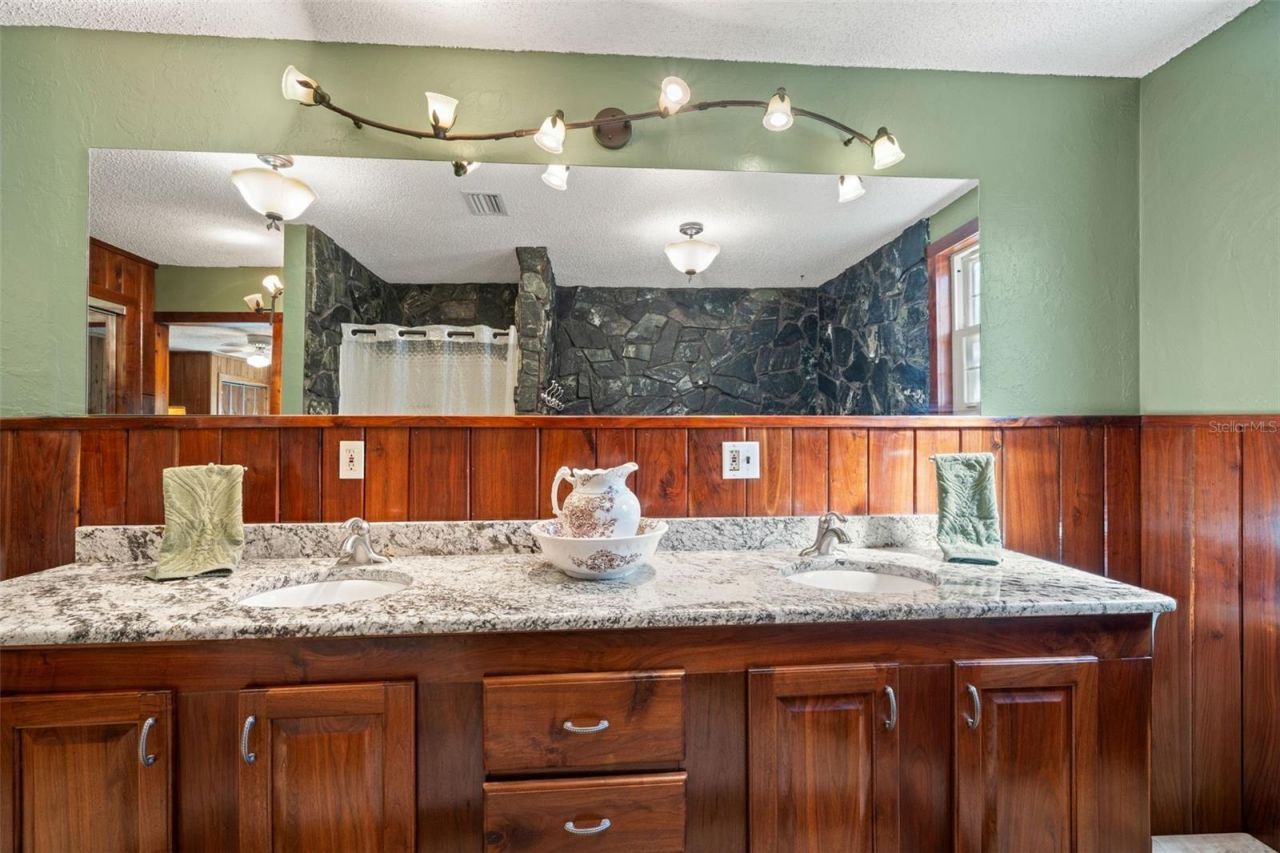 9615 Eden Avenue, Hudson, FL 34667 Photo